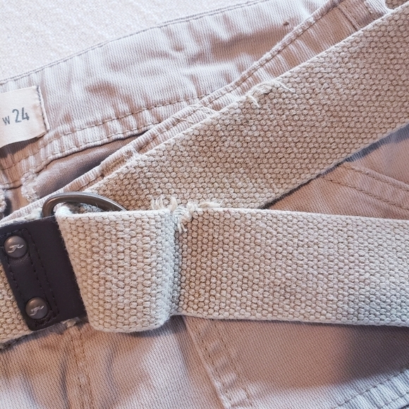 🪴bogo FREE🪴 Hollister Belted Short Size 0/24 - Picture 4 of 4